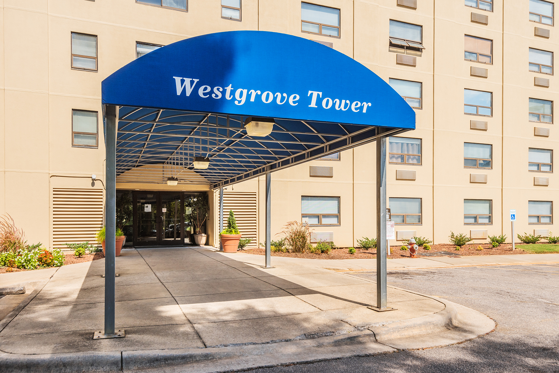 Westgrove Tower The Multifamily Advisory Group at Cushman & Wakefield